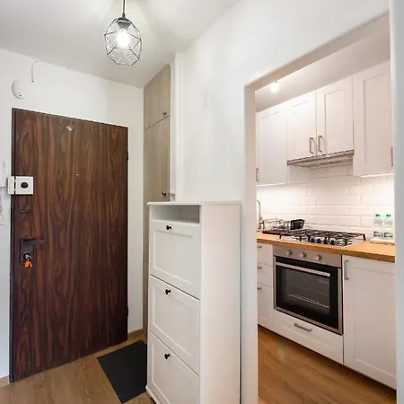 Ochota Standard Apartment *